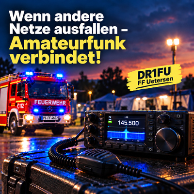Feuerwehrfahrzeug mit Blaulicht, Funkgerät im Vordergrund und Schriftzug „DR1FU FF Uetersen“.